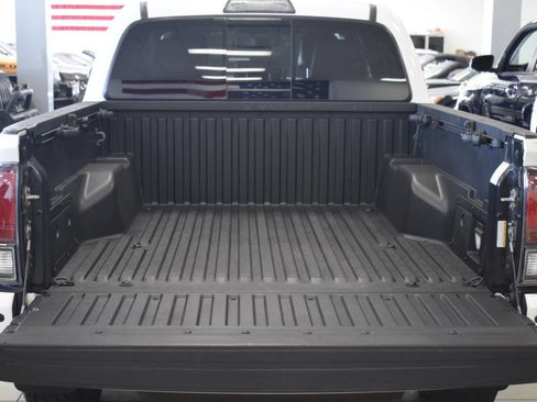 Used 2017 Toyota Tacoma TRD Pro image 57