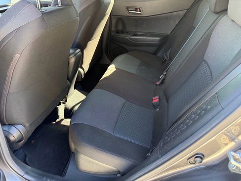 Used 2021 Toyota C-HR LE image 12