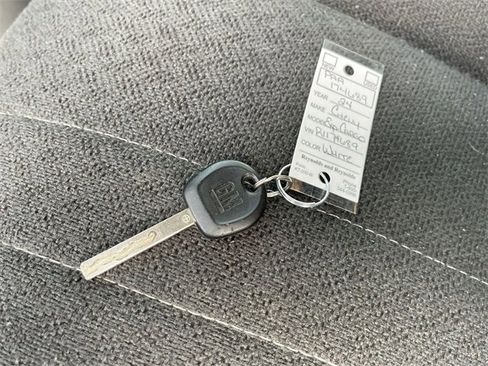 Used 2024 Chevrolet Express 2500 w/ Driver Convenience Package image 32