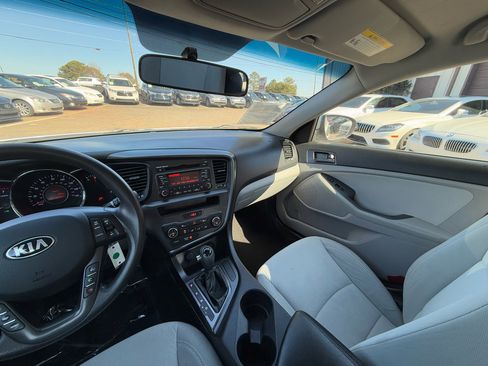 Used 2013 Kia Optima LX image 21