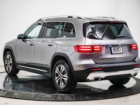 Used 2026 Mercedes-Benz GLB 250 image 2