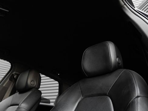 Certified 2020 Porsche Cayenne AWD/4WD image 14