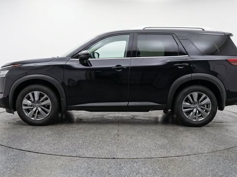 Used 2025 Nissan Pathfinder SV FWD image 5