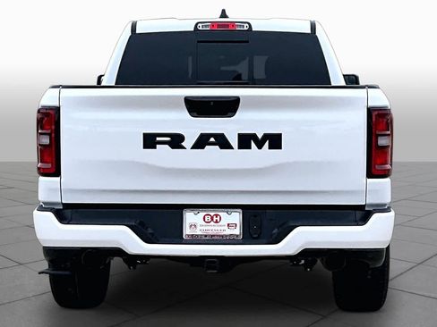 Used 2025 RAM 1500 Big Horn AWD/4WD image 6