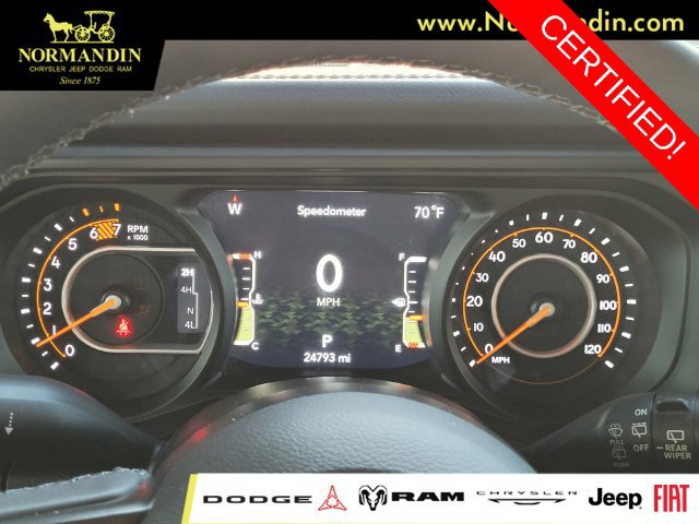 Certified 2025 Jeep Wrangler Unlimited Rubicon w/ Convenience Group AWD/4WD image 8