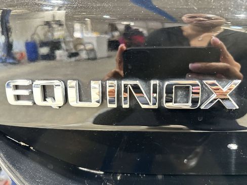 Used 2024 Chevrolet Equinox LT image 28