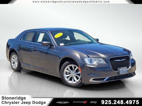 Used 2023 Chrysler 300 Touring RWD image 1