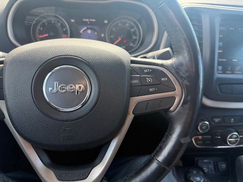 Used 2014 Jeep Cherokee Limited w/ Trailer Tow Group AWD/4WD image 20