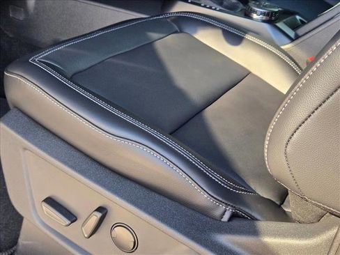 New 2025 Ford Bronco Outer Banks image 4