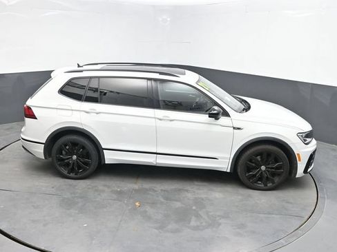 Used 2021 Volkswagen Tiguan SE R-Line AWD/4WD image 32