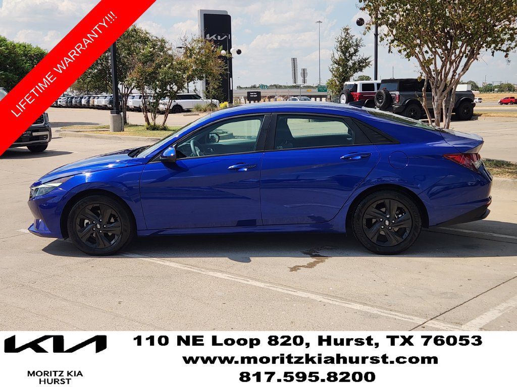 Used 2023 Hyundai Elantra Blue FWD image 11