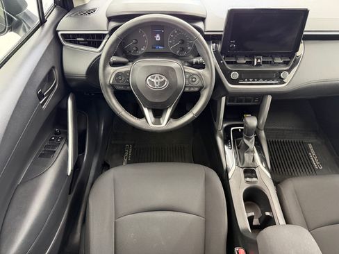 Used 2023 Toyota Corolla Cross LE FWD image 26
