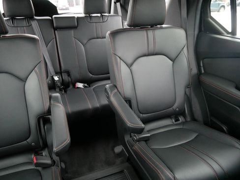 Used 2024 Honda Pilot TrailSport image 14