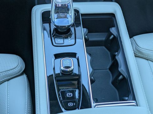 New 2026 Volvo XC90 T8 Ultra AWD/4WD image 14