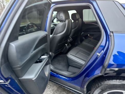 Used 2024 Cadillac Lyriq Luxury image 29