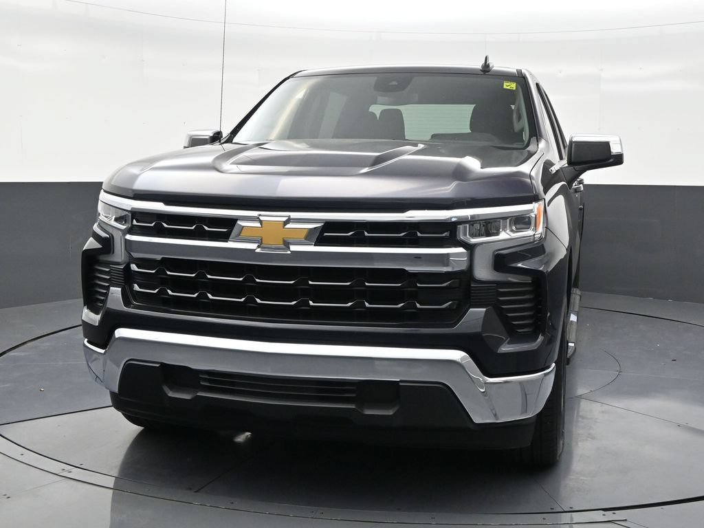 Used 2024 Chevrolet Silverado 1500 LT RWD image 8