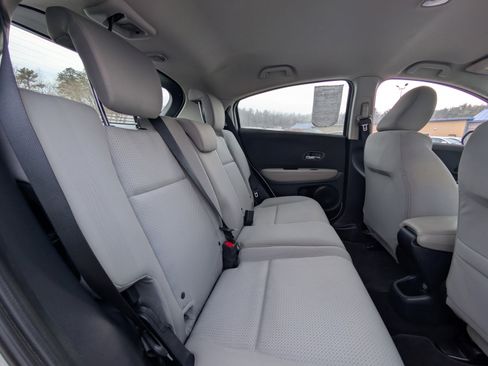 Used 2021 Honda HR-V LX image 34