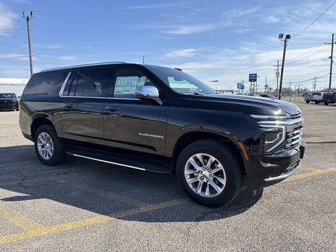 New 2026 Chevrolet Suburban Premier image 6