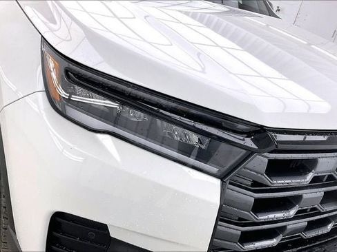 New 2026 Honda Pilot TrailSport image 16