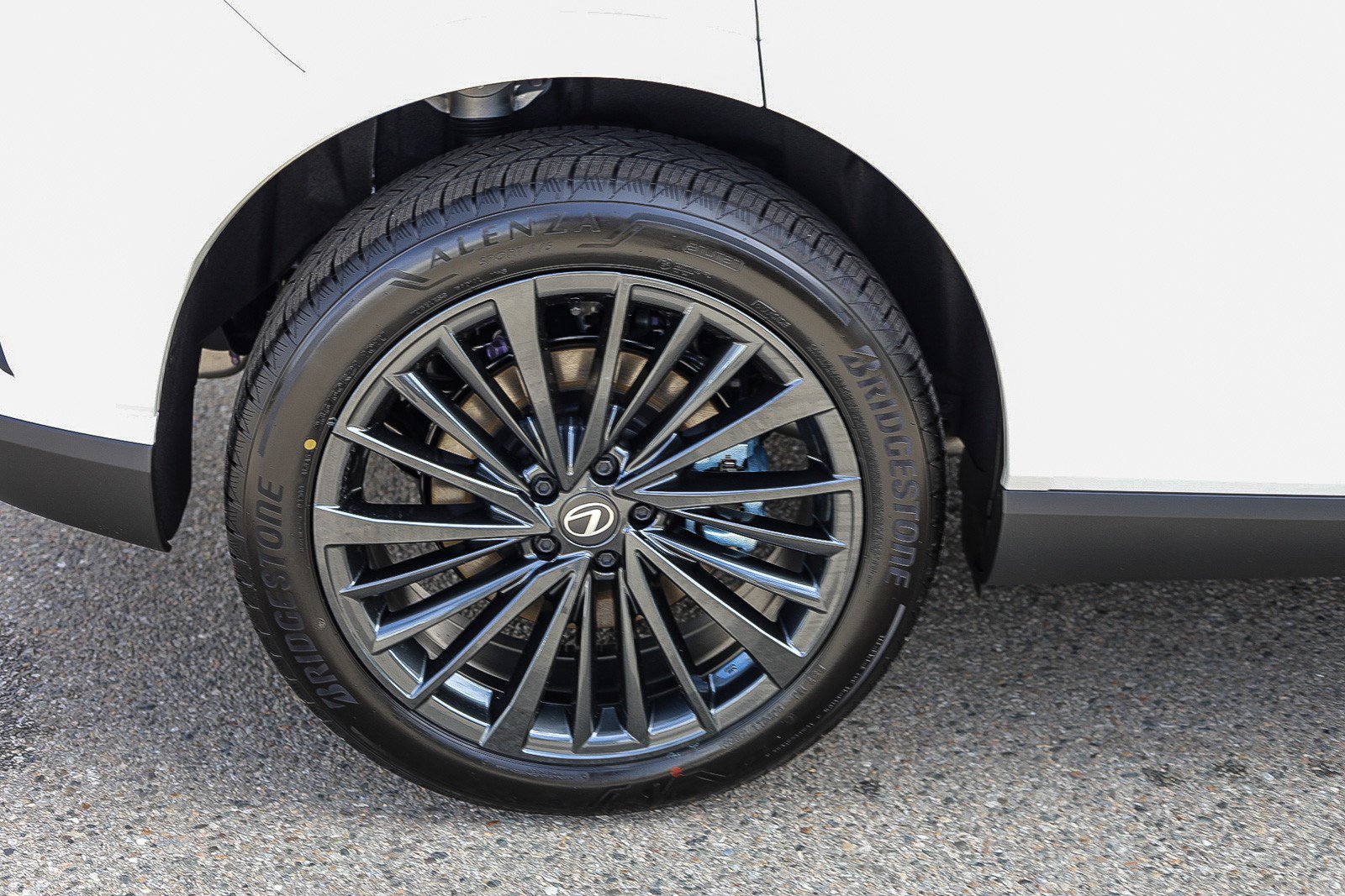 New 2026 Lexus RX 450h AWD w/ Convenience Package image 11
