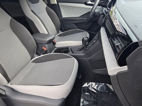 Certified 2023 Volkswagen Taos S FWD image 19