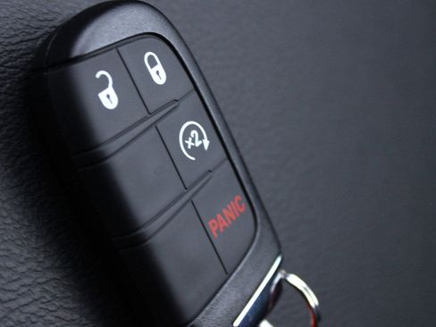 New 2026 Jeep Compass Limited image 30