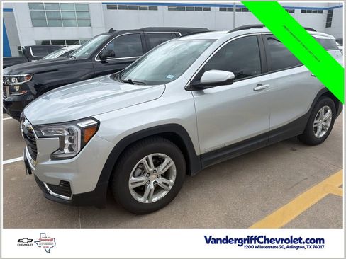 Used 2022 GMC Terrain SLE w/ Driver Convenience Package FWD image 1