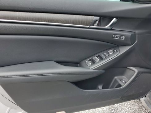 Used 2022 Honda Accord EX-L image 17