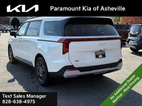 New 2026 Kia Carnival EX FWD image 4