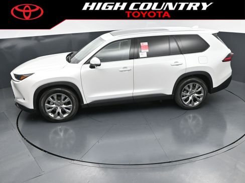 New 2026 Toyota Grand Highlander FWD image 29
