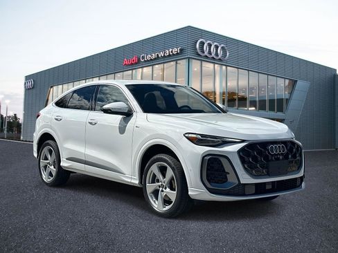 New 2025 Audi Q5 Prestige image 2