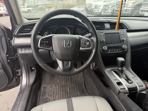Used 2018 Honda Civic LX image 9