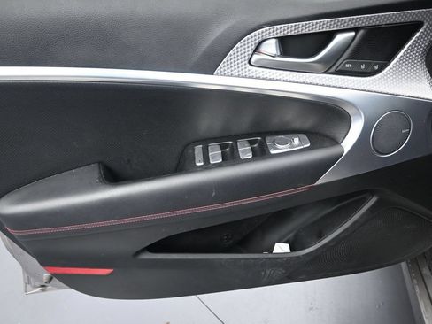 Used 2023 Genesis G70 2.0T w/ Sport Prestige Package RWD image 11
