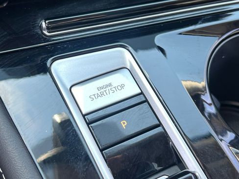 Certified 2025 Volkswagen Atlas SE w/ Panoramic Sunroof Package image 21