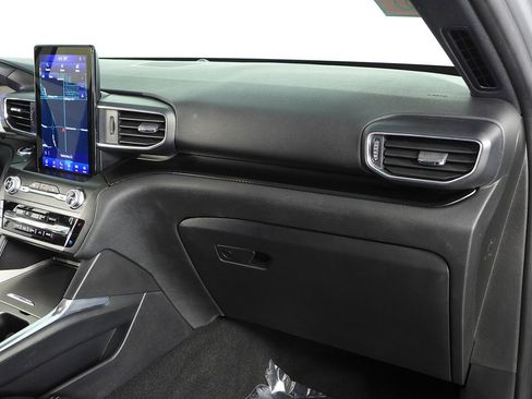 Used 2020 Ford Explorer ST w/ Premium Technology Package image 14