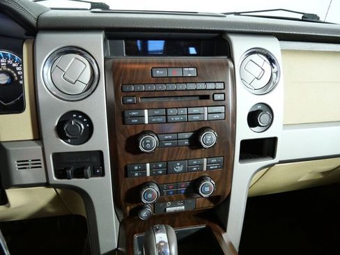 Used 2012 Ford F150 Lariat w/ Lariat Chrome Pkg image 19