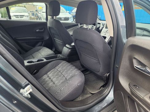 Used 2012 Chevrolet Volt FWD image 19