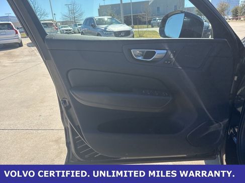 Certified 2024 Volvo XC60 B5 Ultimate w/ Protection Package Premier image 22