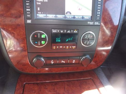 Used 2013 Chevrolet Tahoe LTZ image 22