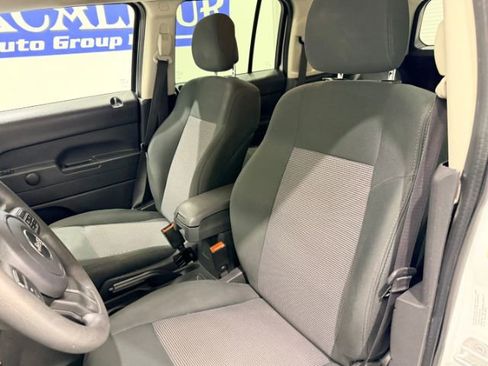 Used 2012 Jeep Patriot Sport FWD image 32