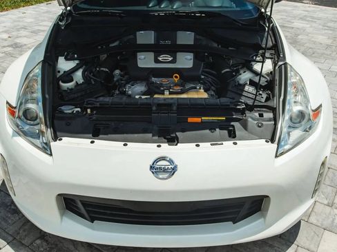 Used 2013 Nissan 370Z Touring w/ Sport Pkg RWD image 23