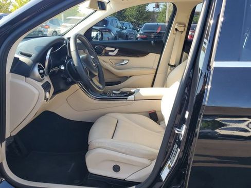 Used 2019 Mercedes-Benz GLC 300 image 21