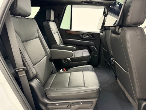Used 2025 GMC Yukon Denali w/ Denali Reserve Package AWD/4WD image 36