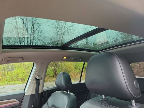 Used 2018 Volkswagen Atlas SEL Premium AWD/4WD image 29