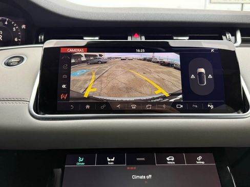 Used 2020 Land Rover Range Rover Evoque SE image 38