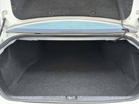 Used 2014 Chevrolet Impala LT w/ LT Sunroof Package FWD image 26