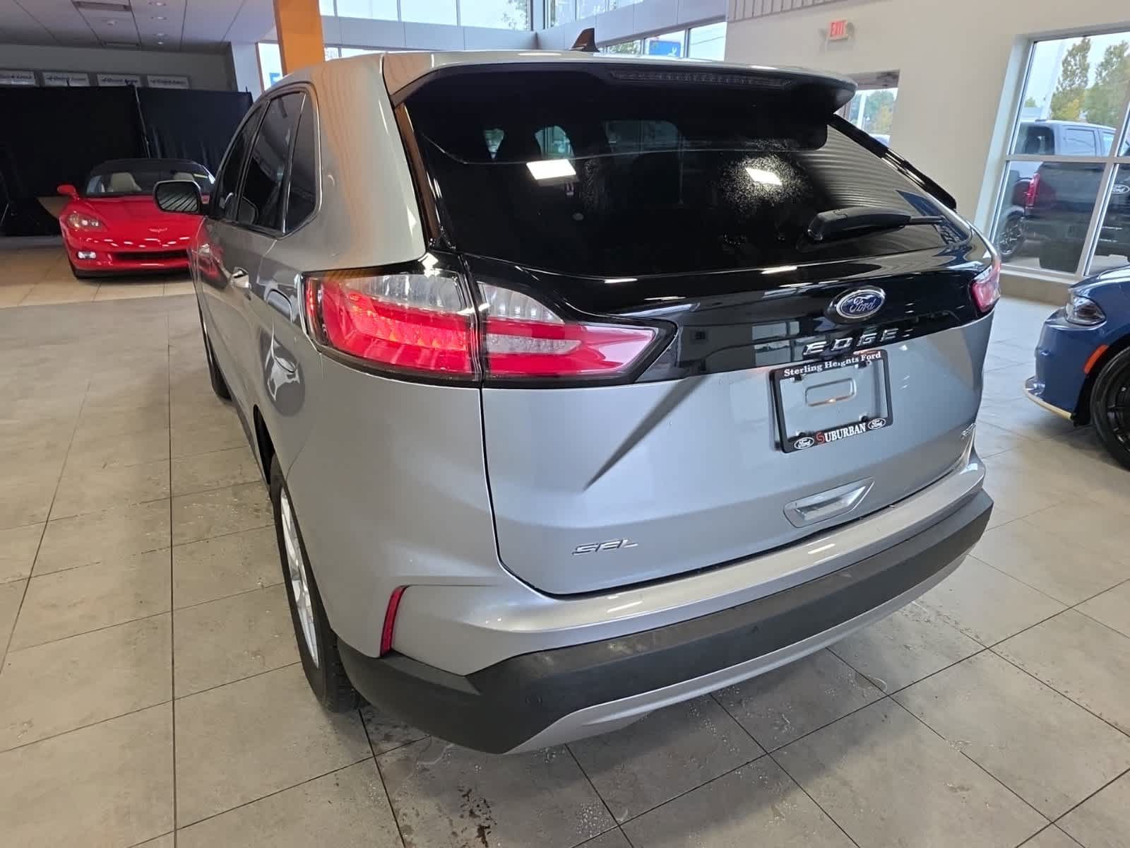 Used 2024 Ford Edge SEL w/ Convenience Package AWD/4WD image 11
