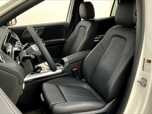 Certified 2025 Mercedes-Benz GLA 250 image 9