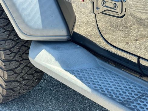 Used 2020 Jeep Wrangler Rubicon AWD/4WD image 14