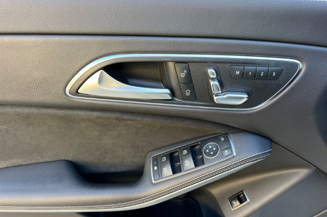 Used 2018 Mercedes-Benz CLA 250 image 13